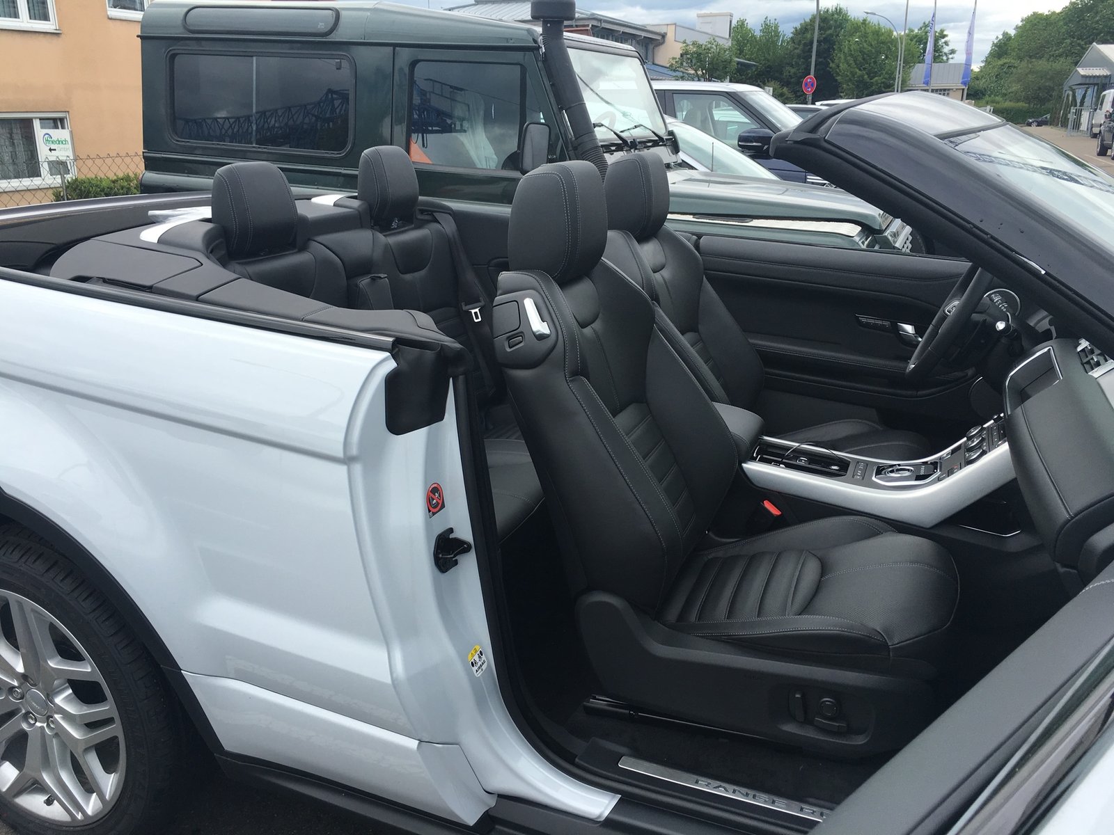 Land Rover Evoque — photo 4